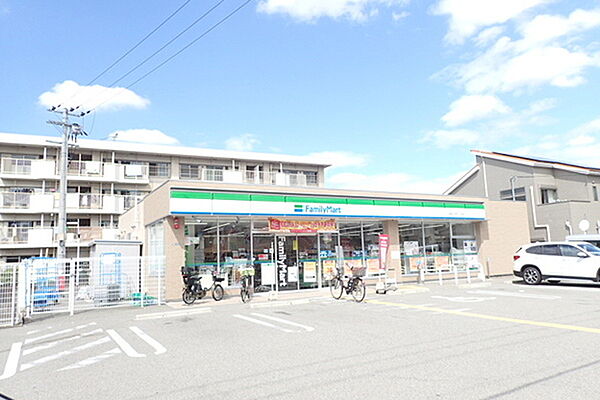 画像24:ファミリーマート和泉王子町一丁目店まで331m