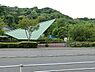 周辺：横浜市立金沢動物園まで6364m、緑豊かな金沢自然公園内にあり、世界の草食動物を中心に約50種の動物を収集し、展示しています。