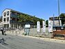 周辺：新作公園まで336m、住宅街の比較的広めな公園です。遊び場には砂場、ブランコすべり台鉄棒があります。