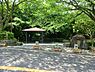 周辺：白山道奥公園まで1971m、散歩やウォーキングコースとして使われている方が多いです。