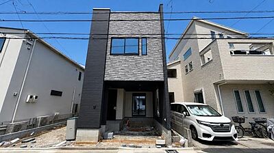 外観:《外観》 ここから一つ一つ思い出を紡いでいく。マイホームはいつも家族の歴史とともにあります。 外観:《外観》 ここから一つ一つ思い出を紡いでいく。マイホームはいつも家族の歴史とともにあります。