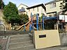 周辺：港南二丁目第二公園まで693m、住宅街のスタンダードな公園です。