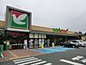 周辺：ヨークマート六浦店まで784m、イトーヨーカドー系列の食品に特化したスーパー。お料理レシピを無料配布、レシピに必要な食材もそろいます。