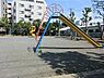 周辺：戸手町公園まで160m、住宅街の十分な広さの公園です。ブランコ・滑り台などの遊具があり、ベビーカーで入れますので、小さなお子様も楽しめます。
