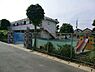周辺：かきのき幼稚園まで327m、徒歩約5分送り迎えに嬉しい距離ですね