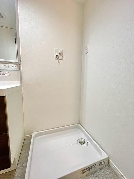 ＜洗面台／Sanitary＞洗濯機置き場