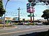 周辺：ヨークマート六高台店まで439m、徒歩約6分毎日のお買い物に便利ですね！
