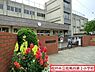 周辺：松戸市立松飛台第二小学校まで400m、徒歩約5分お子様の通学も安心ですね