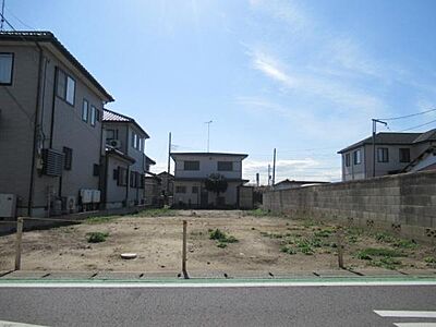 外観:広々70坪 物件北側より撮影 外観:広々70坪 物件北側より撮影