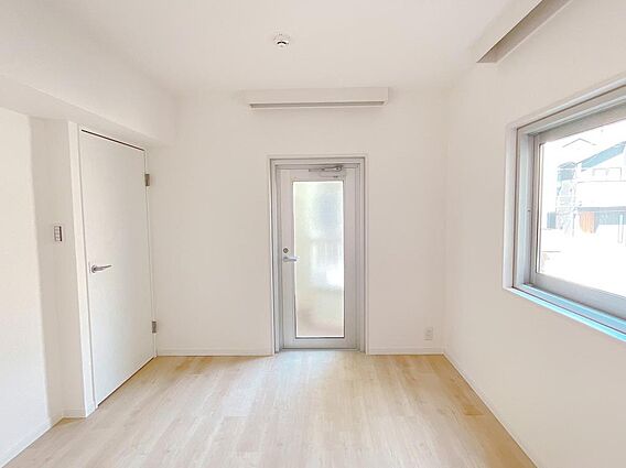 バルコニー側約...