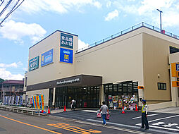 [周辺] 食品館あおば岡村店まで750m、2020年3月にオープンしたスーパー。同じ建物内にドラッグストア「HAC」も入って便利です。