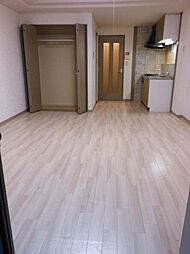 ウルル21 1階ワンルームのリビング/ダイニング