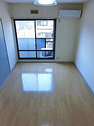 サンパトリ佐和山 1階1LDKのリビング/ダイニング