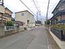 外観：前面道路含む現地