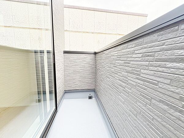 バルコニーを拡大表示