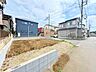 外観：二部屋から出入りできる続きバルコニーを配置しています。(令和8年8月撮影)