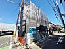 外観：2階ＬＤＫは明るく照らすことのできるバルコニーに面した空間。(令和8年10月撮影)