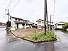 外観：スーパーやホームセンターが近く、買い物に便利な街並みです。(令和8年9月撮影)