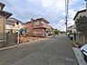 外観：前面道路含む現地