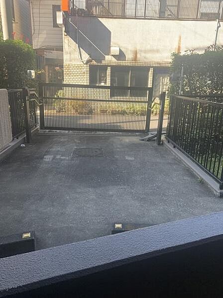 駐車場つきです。