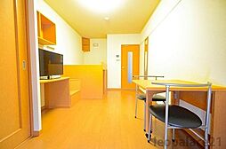 レオパレスボムール3 102 1階1Kのリビング/ダイニング