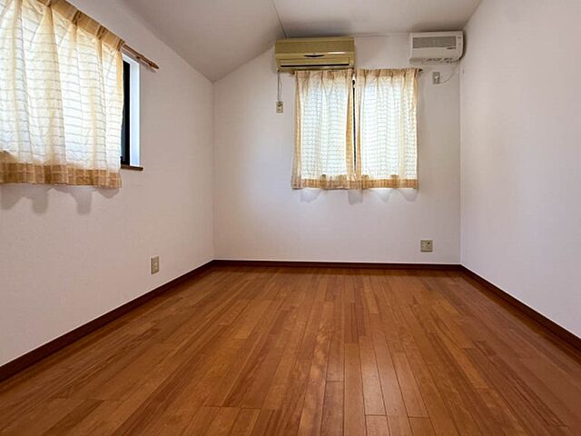 室内 町田市南大谷