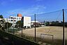 周辺：島本町立第三小学校まで923m