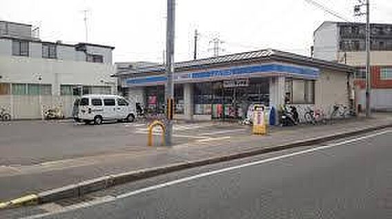 ローソン伏見向...