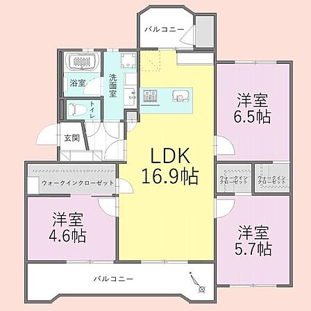 LDK16.9帖が中央に配置され各洋室への動線がスムーズです。2面バルコニーにより開放感が感じられます。ウォークインクローゼットが備わっており収納スペースもしっかり確保されています。
