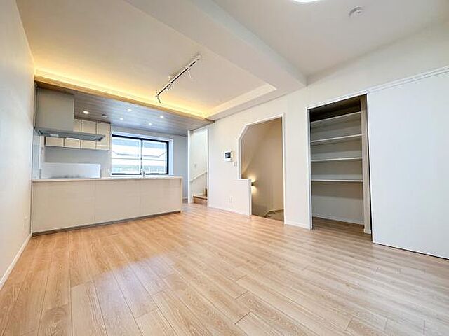 リビング/ダイニング アリーナ赤塚 1階/-