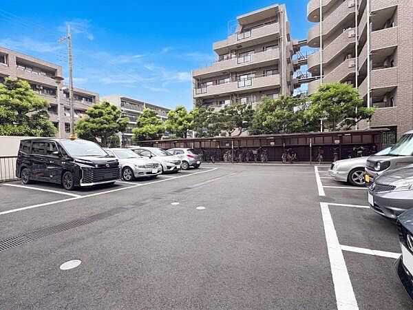 駐車場を拡大表示