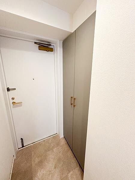 玄関を拡大表示