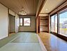 和室：足をのばしてごろごろできる5.9帖の和室
