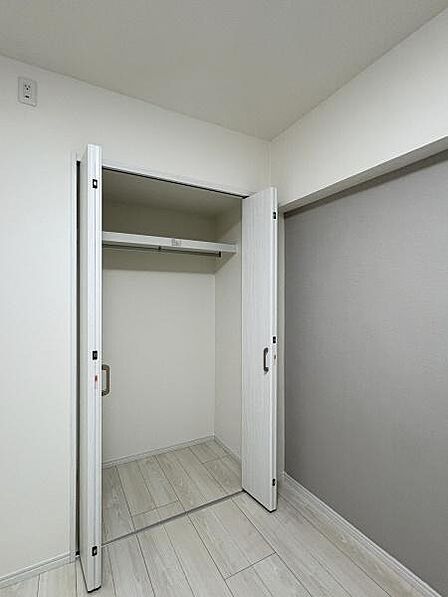 4.5帖洋室内クローゼット