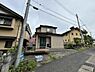 玄関：大変綺麗な外装となっております。