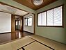 和室：4.5帖の洋室は客間や趣味部屋などフレキシブルにお使いいただけそうです。