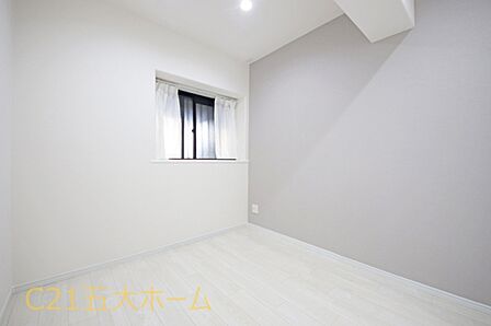 アクセントクロスは空間全体を立体的に見せてくれ、お部屋にメリハリをつけることができます。オンリーワンの室内に合わせたインテリア選びも、より一層楽しめそうですね!