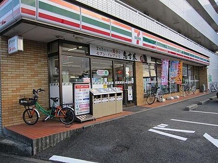 セブンイレブン松戸六高台8丁目店まで280m