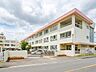 周辺：富士見市立鶴瀬小学校 730m