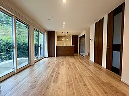 八王子市東中野の中古戸建て 4LDKのリビング/ダイニング