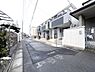 外観：～閑静な住宅街に佇む～品格漂う閑静な住宅街を象徴するコダテがここに誕生。街並み外観だけでなく家の中に脚を踏み入れても落ち着いた時間空間を演出する事ができます。