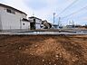 外観：前面道路含む現地