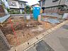 外観：前面道路含む現地