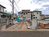外観：前面道路含む現地