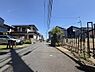 外観：「南西側公道4m」車通りも少なく駐車も安心してできます。