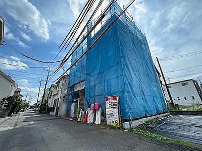 外観：「ひばりヶ丘」駅徒歩20分。バス便あり。2026年9月下旬撮影