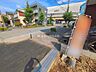 外観：前面道路含む現地