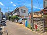 外観：前面道路含む現地