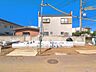 外観：前面道路含む現地