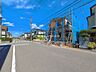外観：前面道路含む現地